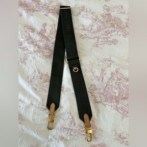 Authentic Louis Vuitton multipouchette  Bag Strap